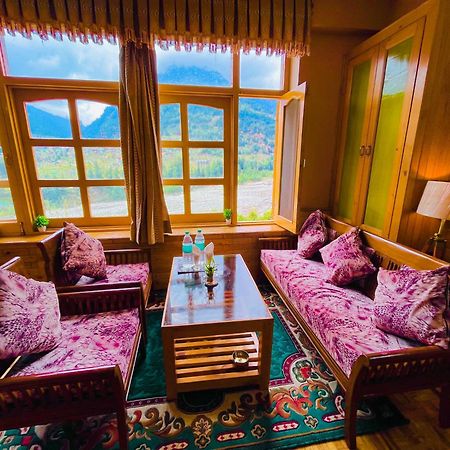 The Hollywood Vibes - #Riverview #Premium Rooms #Prime Location #Most Awarded #Parking #Top Rated #Open Terrace #Best Selling Hotel In Manali Bagian luar foto