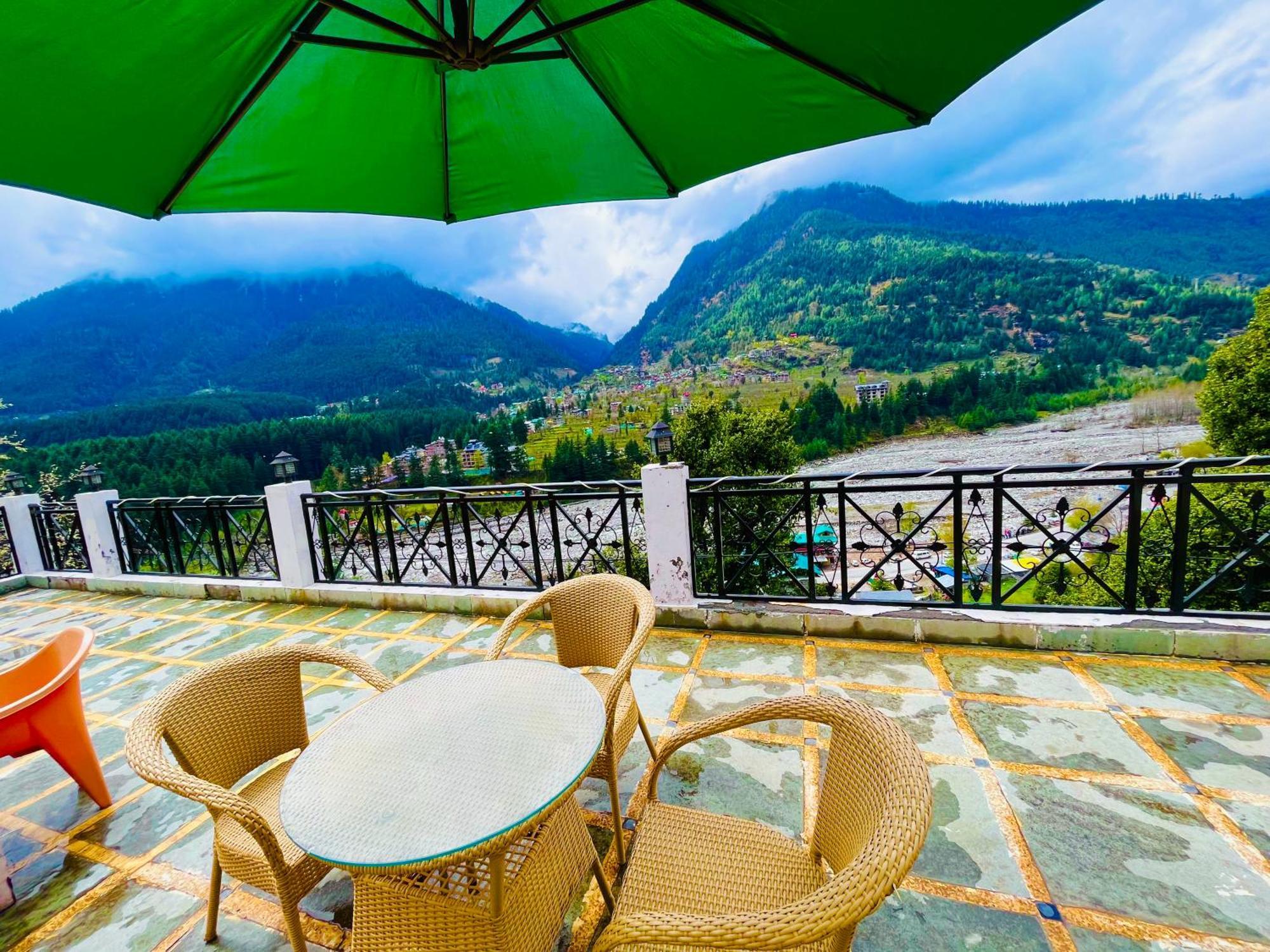 The Hollywood Vibes - #Riverview #Premium Rooms #Prime Location #Most Awarded #Parking #Top Rated #Open Terrace #Best Selling Hotel In Manali Bagian luar foto