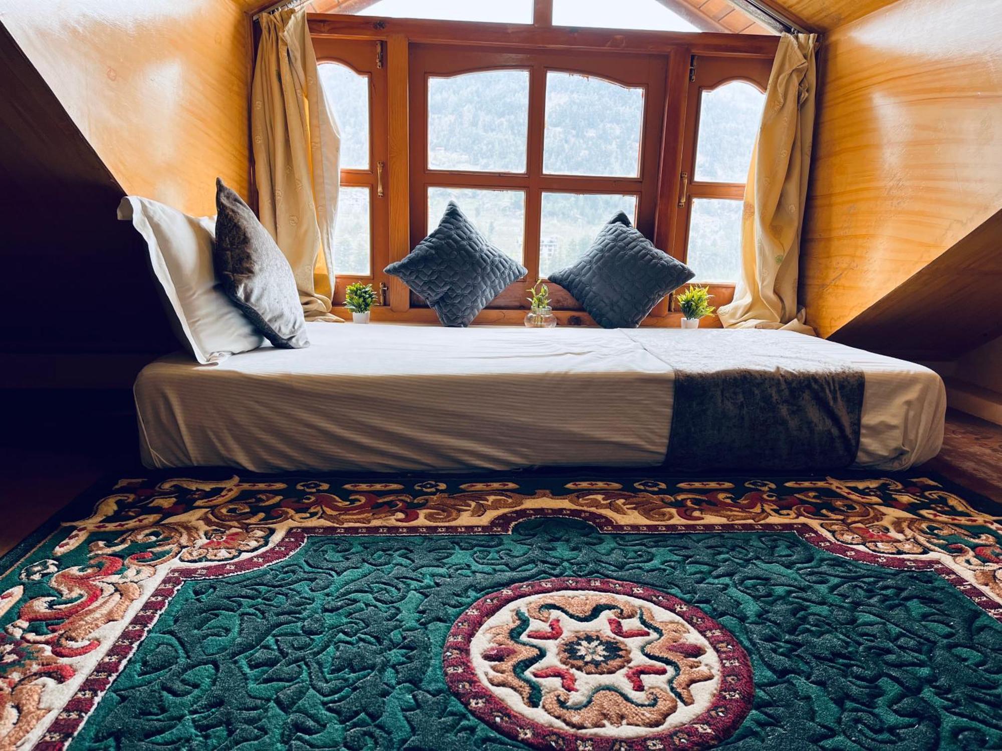 The Hollywood Vibes - #Riverview #Premium Rooms #Prime Location #Most Awarded #Parking #Top Rated #Open Terrace #Best Selling Hotel In Manali Bagian luar foto