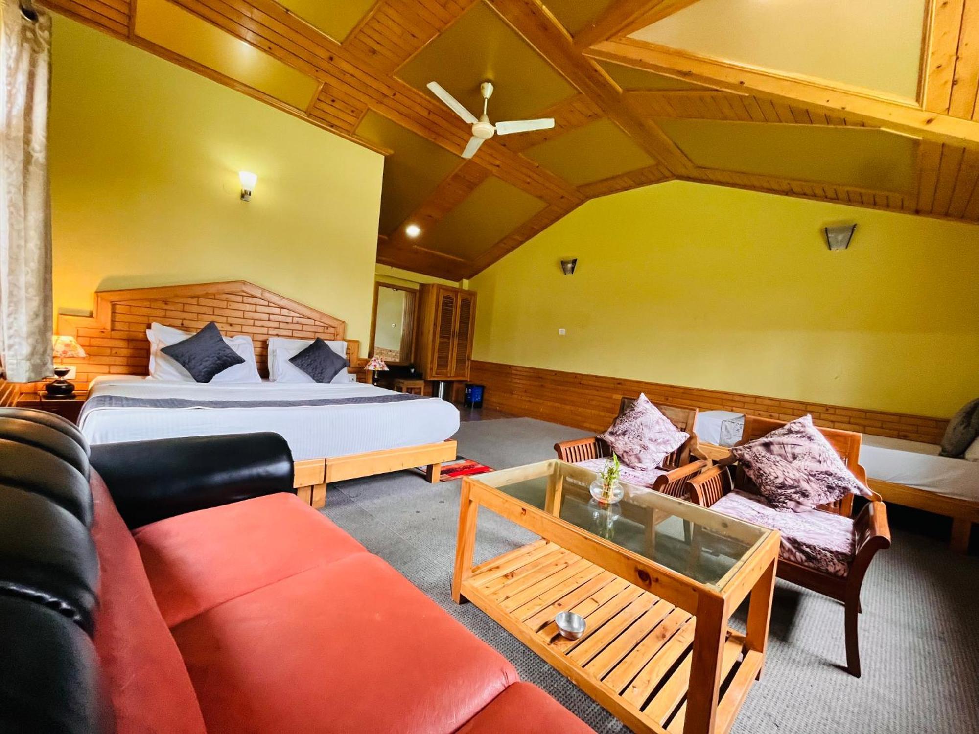 The Hollywood Vibes - #Riverview #Premium Rooms #Prime Location #Most Awarded #Parking #Top Rated #Open Terrace #Best Selling Hotel In Manali Bagian luar foto