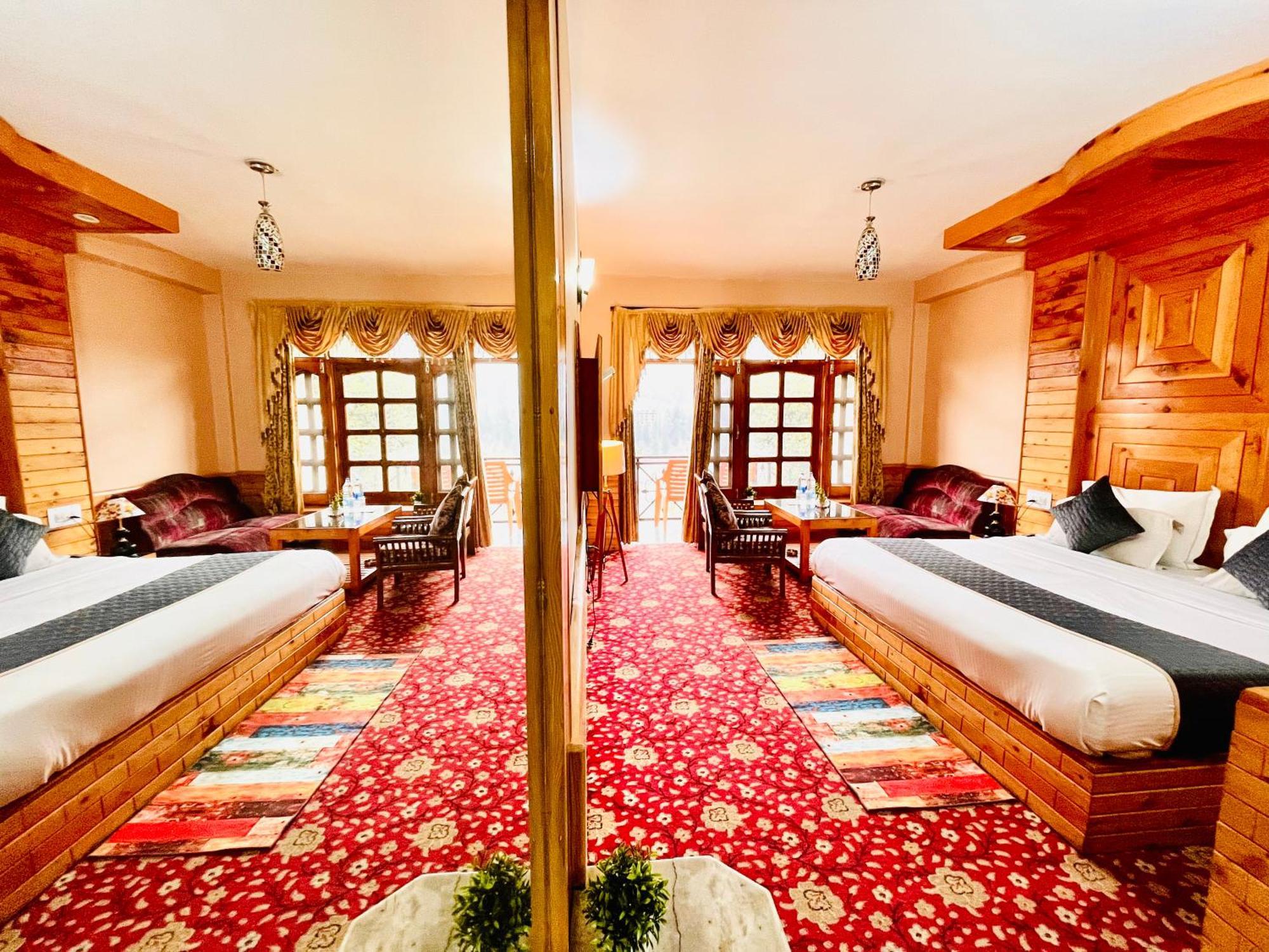 The Hollywood Vibes - #Riverview #Premium Rooms #Prime Location #Most Awarded #Parking #Top Rated #Open Terrace #Best Selling Hotel In Manali Bagian luar foto