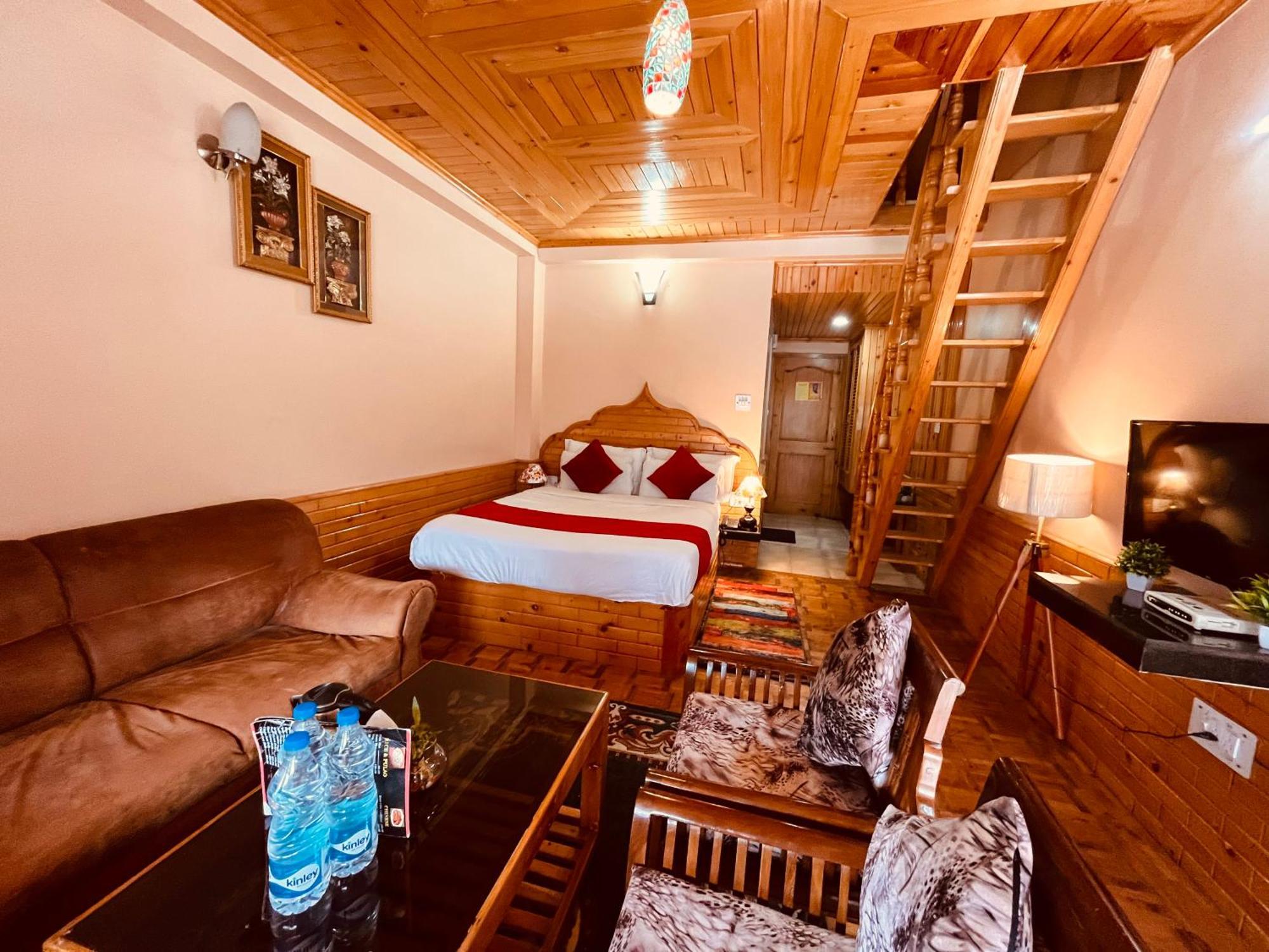 The Hollywood Vibes - #Riverview #Premium Rooms #Prime Location #Most Awarded #Parking #Top Rated #Open Terrace #Best Selling Hotel In Manali Bagian luar foto
